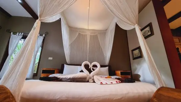 Avalon Spa big bed